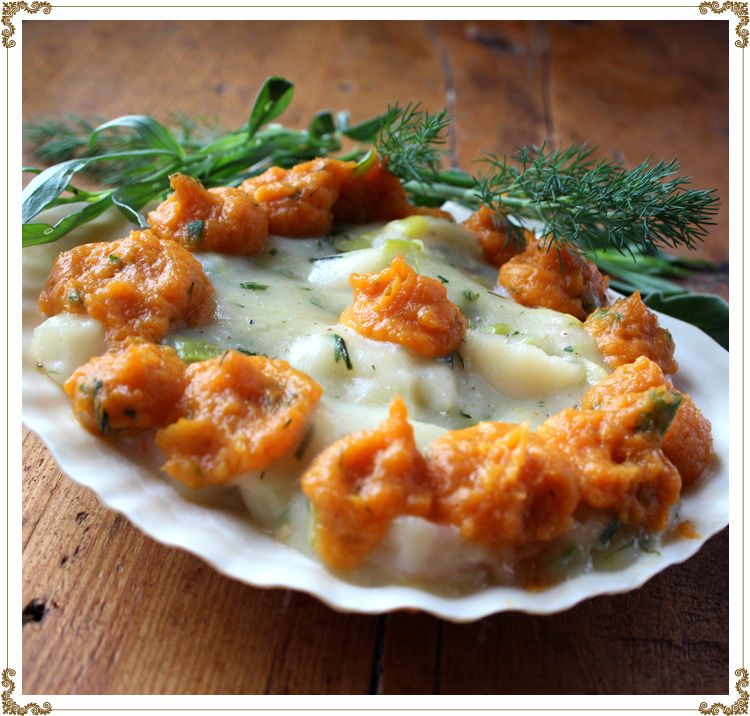 Coquilles St-Jacques parfumées aux herbes fraîches et rehaussées d'une purée de patates douces sans gluten