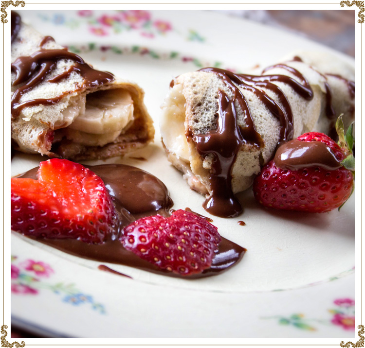 Recipe Breton Pancakes Topped with Chocolate and Hazelnut Sauce